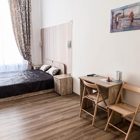 Mini Hotel Freedom Mercurius リヴィウ エクステリア 写真