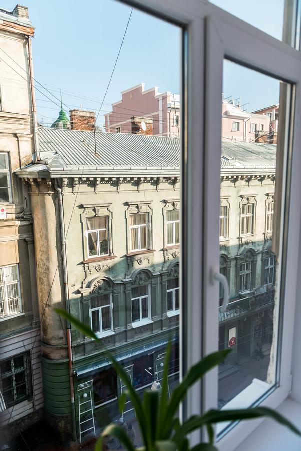 Mini Hotel Freedom Mercurius リヴィウ エクステリア 写真