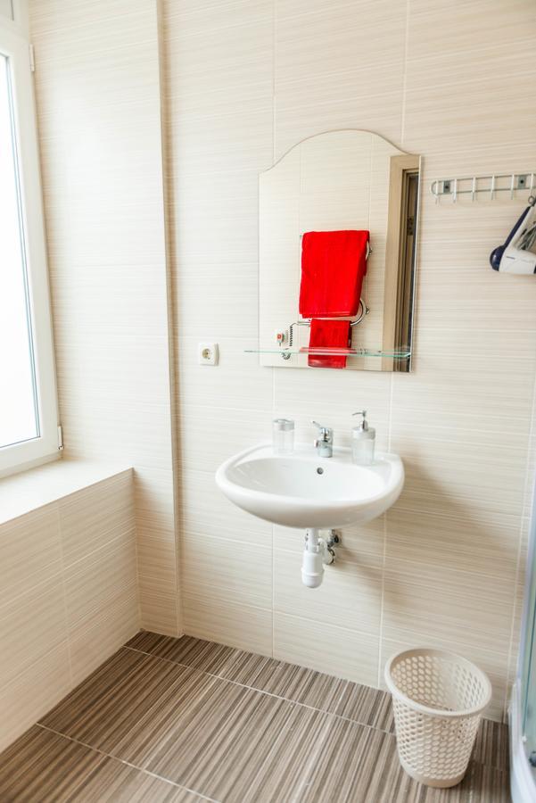 Mini Hotel Freedom Mercurius リヴィウ エクステリア 写真